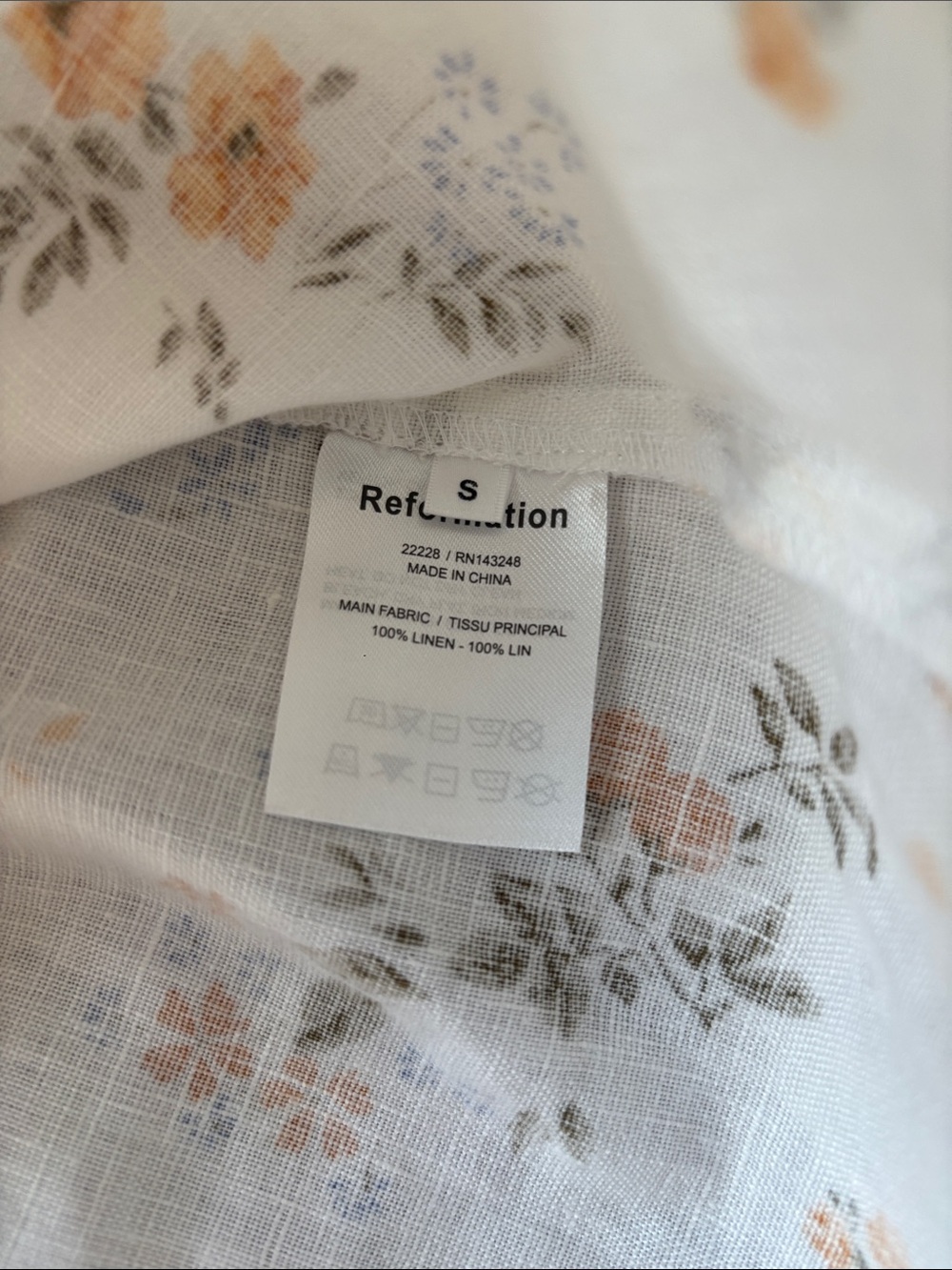 Reformation White Floral Smocked Dress with Puff Sleeves - Picture 4 of 4